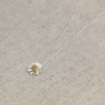Tiny Daisy Flower Necklace