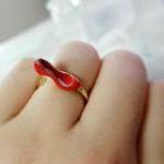 Red shoe ring in gold 6.5 US size 