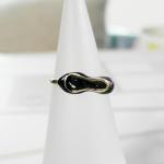 Black shoe ring in gold 6.5 US size..
