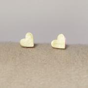 Tiny heart earring in gold