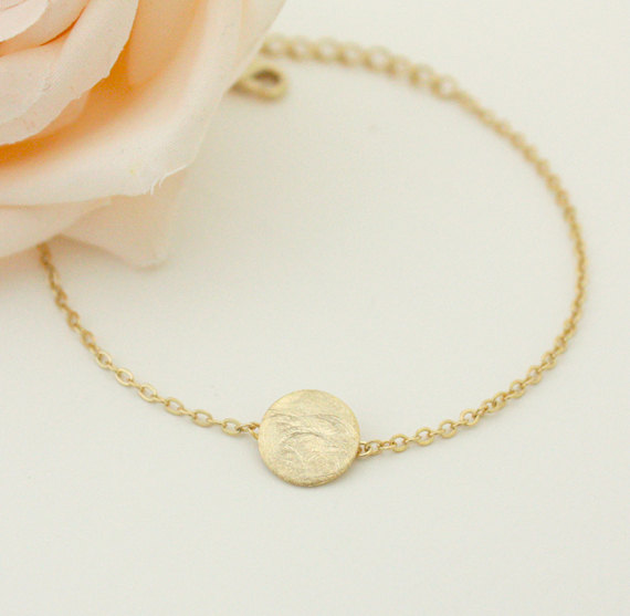 Simple Textured Circle Bracelet, In Gold on Luulla