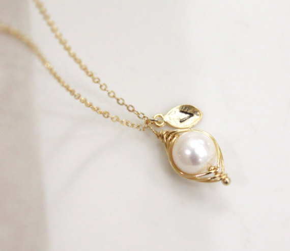 pearl necklace for mom