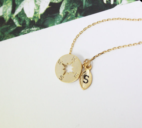 Personalized Initial Compss Necklace, Gold Compss Necklace, initial jewelry, Nautical Jewelry
