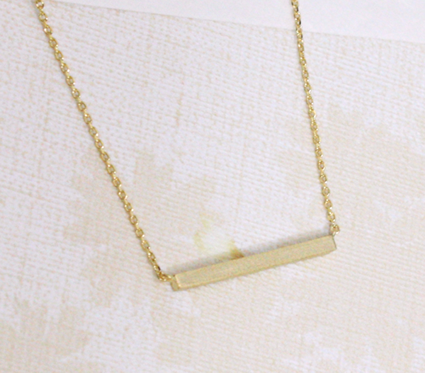 Bar necklace in gold, everyday jewelry, delicate minimal jewelry