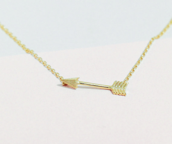 Tiny Arrow Necklace , Everyday Jewelry, Delicate Minimal Jewelry