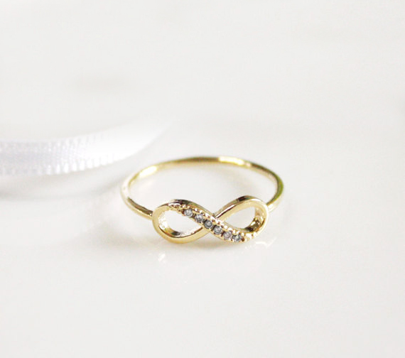 Dainty Infinity Ring Size 5 In Gold on Luulla